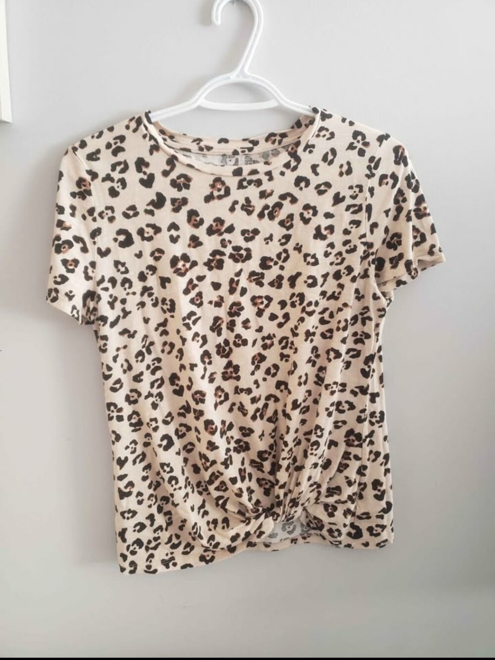 Leopard Knot-Front Short Sleeve Tee - Beige/Brown/Black